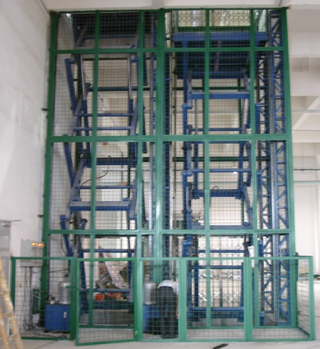 Indoor guide rail lift