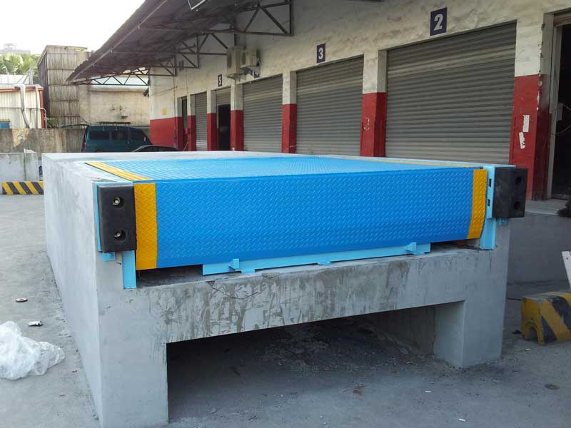 Hydraulic Dock Leveler